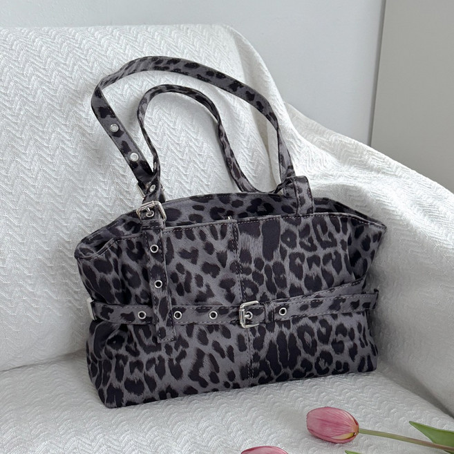 에브리테일 스웨이드 호피 벨트 숄더백