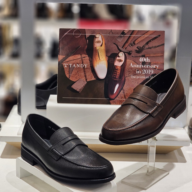 미셸 by 탠디 데일리 소가죽 남성 페니로퍼(3CM굽)32SH3057