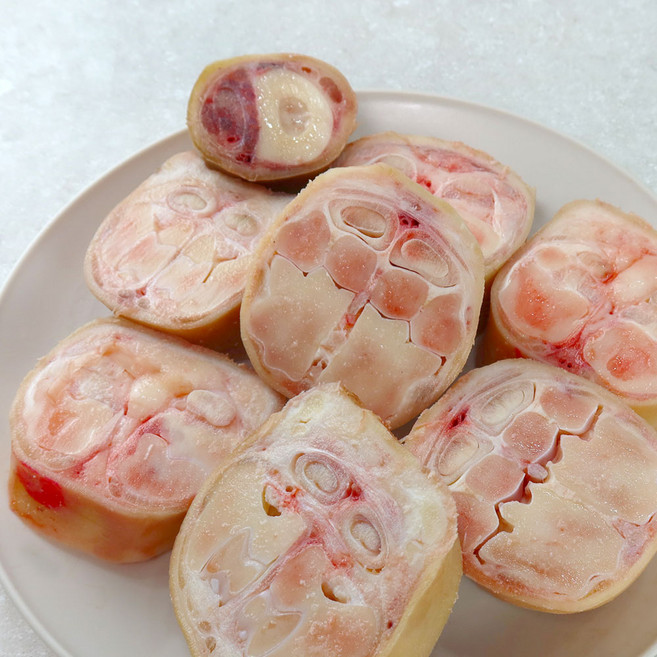 (배터짐) 삶은 한우 소머리 세절 수육 편육 국밥 곰탕 도가니 우족 소사골 소갈비 모음 (일요일&당일발송), 1개, 호주산 우족 1kg