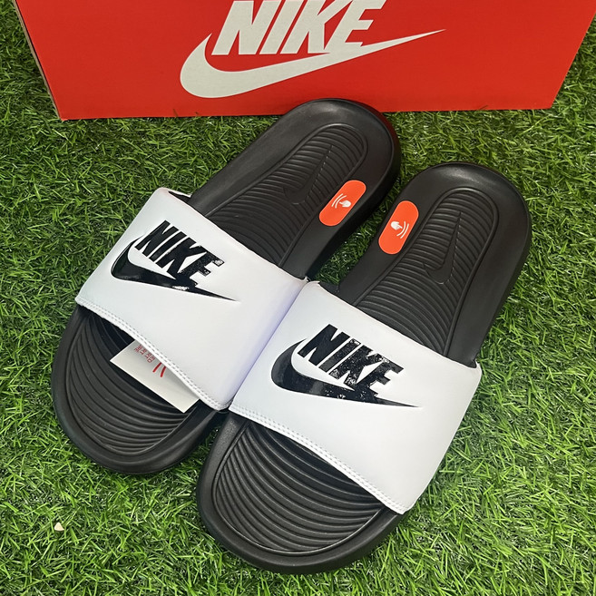 [매장정품] 나이키 빅토리 원 슬라이드 JJS 쿠션 슬리퍼