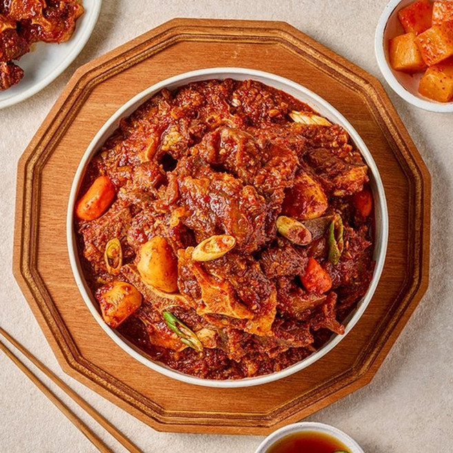 팔공 왕 매운 소 목뼈+꼬리찜 1500G 1개, 1.5kg