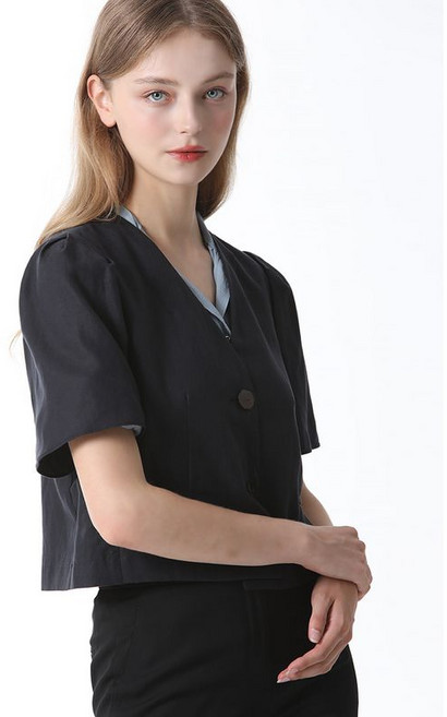 모리모리스 카라리스 브이넥 퍼프 재킷 택가격 138000원