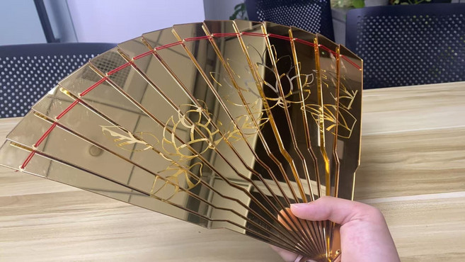 鬼滅之刃 蓮花雕刻 綠色流蘇 摺扇, 如圖所示, 1個