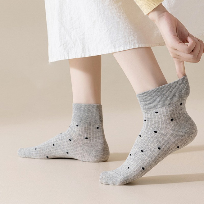Paipaidx 여성 심플 도트 중목 양말 베이직 데일리 양말 편안한 착용감 봄여름 추천 4족 세트