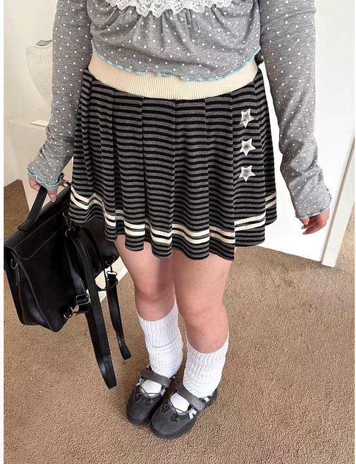 Y2K 줄무늬 별 미니스커트 스트라이프 플레어치마 회색치마 캉캉스커트 와투케 갸루 하이틴룩 밴딩치마 지뢰계 양산형 지하돌 아이돌코디 밴딩치마