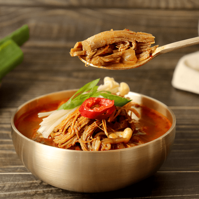 얼큰하고 시원한 소고기 대파육개장, 630g, 1개