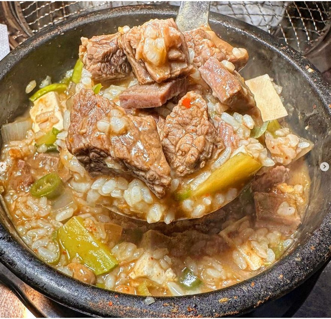 [정대포소갈비] 소고기 된장찌개 된장술밥 즉석국 캠핑밀키트 집밥 술안주 간편식 혼술 식사대용, 1개, 900g