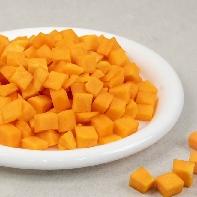 싸리재 깨끗하게 손질한 [ 깍둑 맷돌 호박 1kg (냉동) ] 호박죽 늙은 호박, 1개, 단품