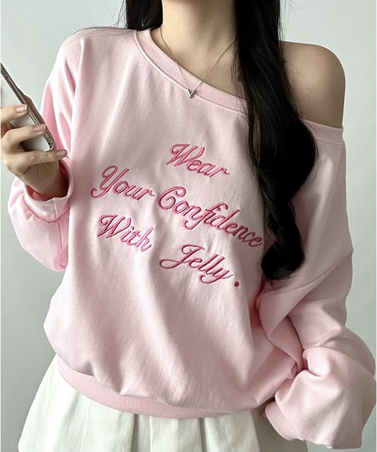 비토샵 여성 젤리 자수 오프숄더 루즈핏 맨투맨 티셔츠 국내생산