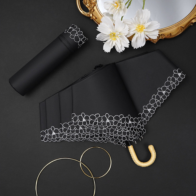 접이식 우산 일본식 심플 3중 접이식 후크 우산 자수변방 천우산 청우양용 검정고무 우산