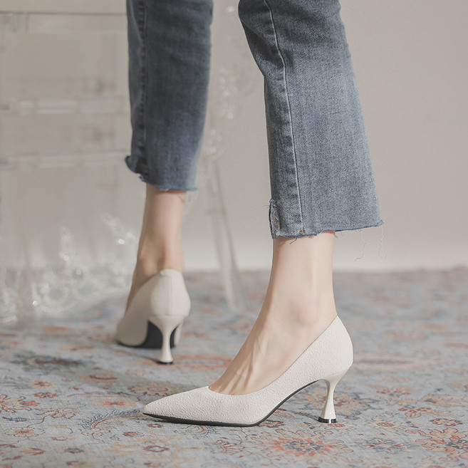 오피스룩 통근 스틸레토 힐 여성정장 하이힐