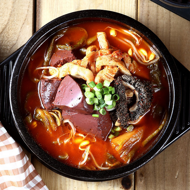 한우선지해장국 진한 구수한 숙취해소 내장탕