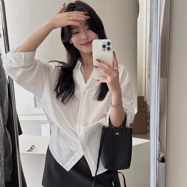 2026 봄여름 프렌치 브이넥 레이스 프릴 긴팔 셔츠 루즈핏 상의