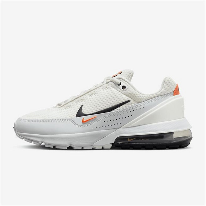 나이키 에어 맥스 펄스 다양한 스타일 매치되는 캐주얼 운동화