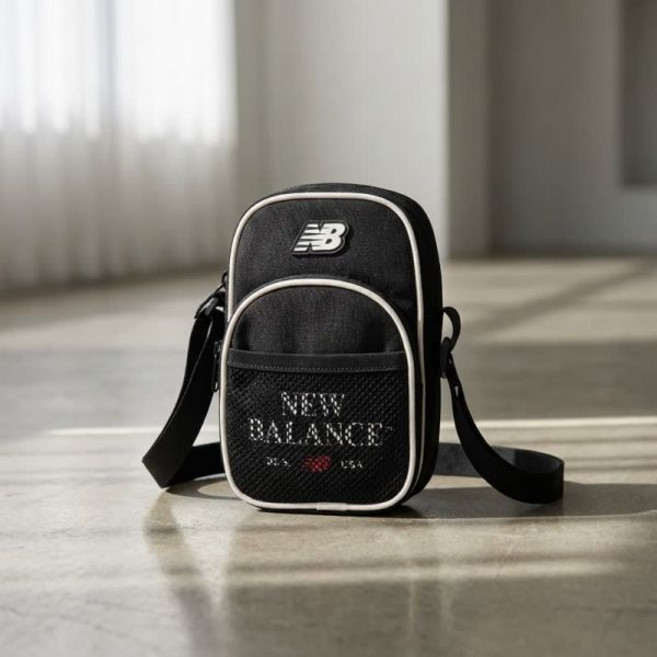 뉴발란스 키즈 유아 아동 주니어 에센셜크로스백 NK8AGS303U19 NK8AGS303U 19