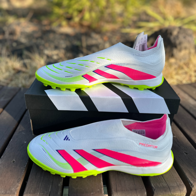 아디다스 프레데터 리그 TF 성인용 인조잔디 맨땅 풋살화 착화감좋은 고급형 축구화 국내매장판