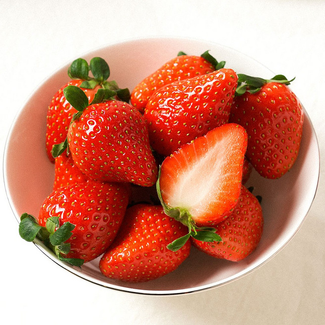 당도보장 국내 유명산지 킹스베리 설향 홍희 금실 생 딸기, 1개, 상 2kg(500g*4팩)