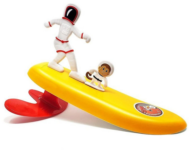 Surfer Dudes Legends & Surfer Pets 웨이브 파워 미니 서퍼 반려동물 및 서핑보드 해변 장난감 - 슈퍼튜브 사만다와 스웰, 프로메테이 폴라와 앨버타