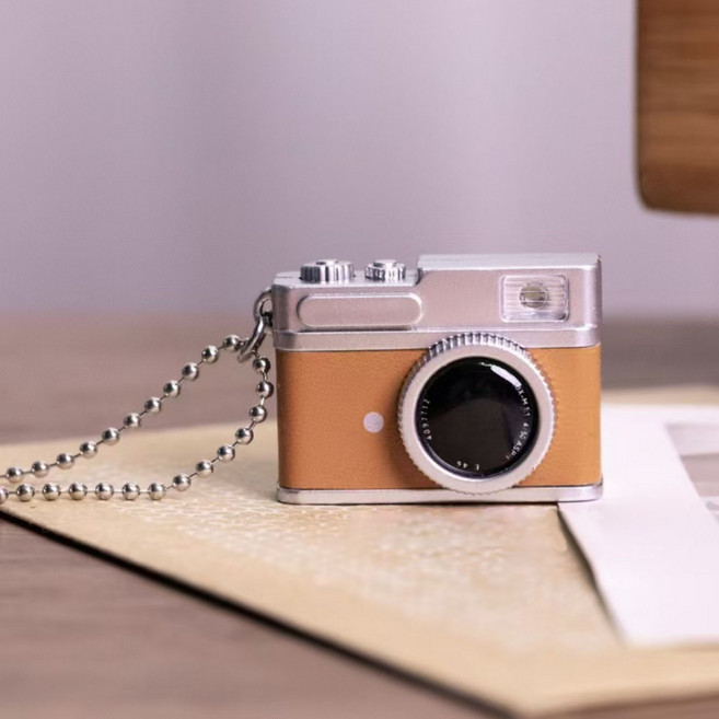 미니 빈티지 카메라 키링 플래시 불빛 키홀더 귀여운 감성 포인트 소품, 브라운, 1개