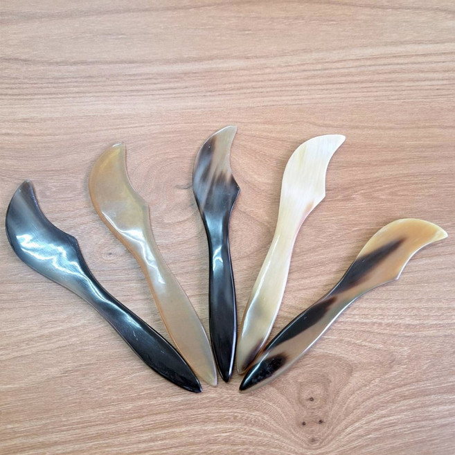 白水牛角刮痧板 撥筋棒 臉部眼部按摩 全身適用, 1個, 牛角刮痧刀, 牛角