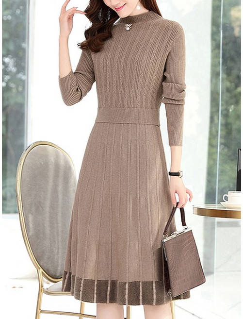 모리스커밍홈 퍼 배색 니트 플레어 원피스 M2512OP613D