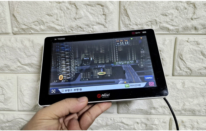 중고 에스오씨 X-7000 지니맵 3D 8GB 7인치 내비게이션