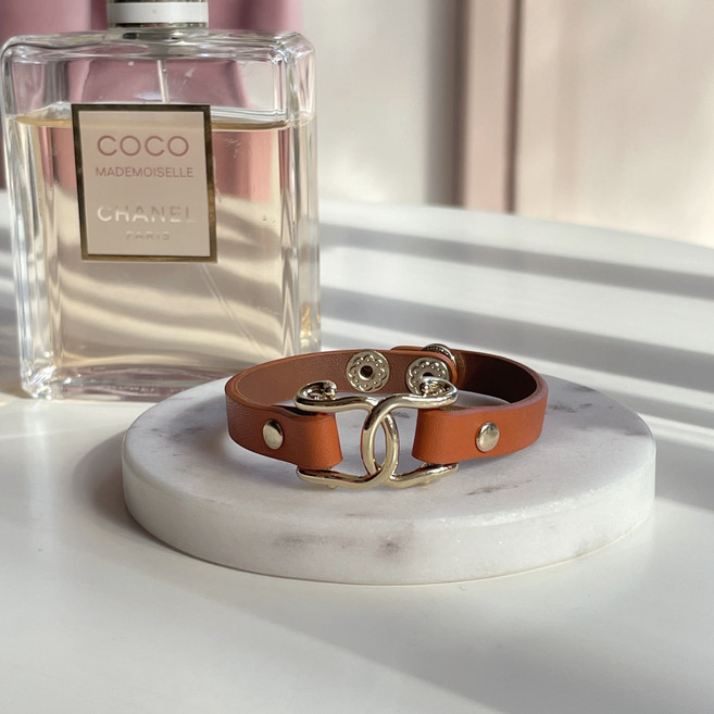 에이치스 꼬임 메탈포인트 레더 팔찌