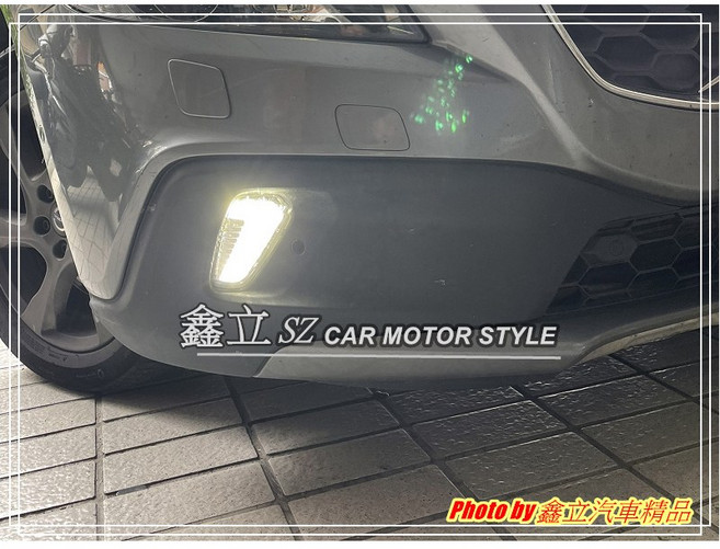 V40 Cross Country D4 16-18年 專插 DRL 日行燈, 1個