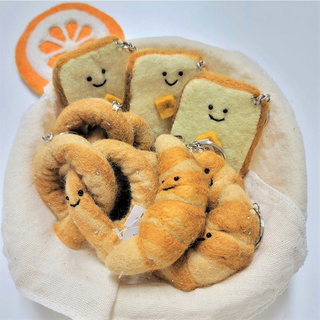 양모펠트 브레드 캐릭터 가방키링 인형키링 열쇠고리 자동차키링 핸드메이드 키홀더, 식빵, 1개