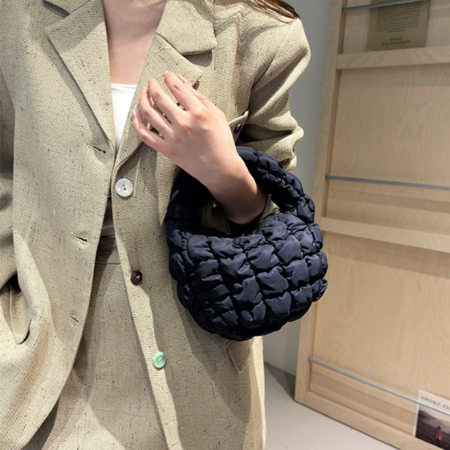 멀론 퀼팅 구름 핸드폰 미니 토트백