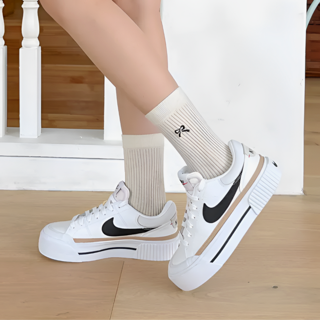 [백화점정품]나이키 스니커즈 키높이 여성 리프트 우먼스 코트 레거시 학생 운동화 교복