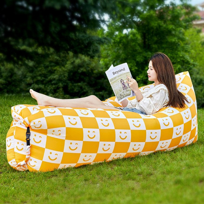 이루우리 휴대용 에어쇼파 에어빈백 캠핑쇼파 튜브, 스마일 체크 옐로우