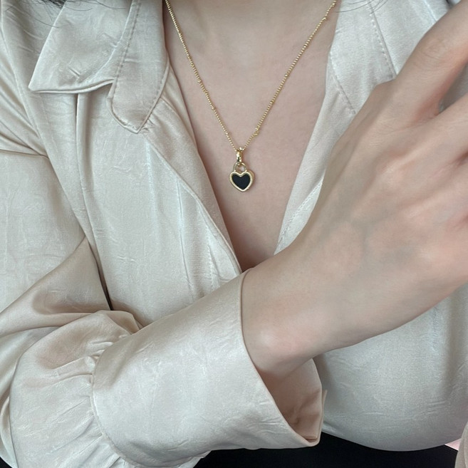 오닉스 블랙 화이트 양면 자개 팬던트 하트목걸이