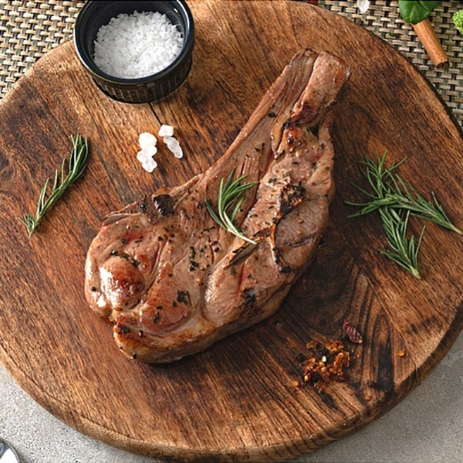 저온숙성한 어린양 토마호크 양갈비 700g, 1개