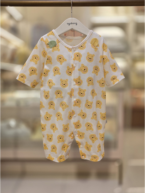 [아가방]강남점*디즈니베이비 사랑스런 푸 얼굴 패턴으로 아이들의 시선을 사로잡는 우주복 / 얇고 가벼운 소재로 더운 여름에 시원하게 입기 좋은 내의