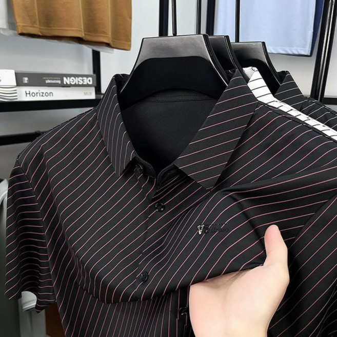 남성 반팔 고급 셔츠 중년 스트라이프 캐주얼 여름 얇은 셔츠 구김방지 트렌디 남성 셔츠 럭셔리 일상옷 중년 패션 반팔 디자인 출근용 럭셔리 구김방지