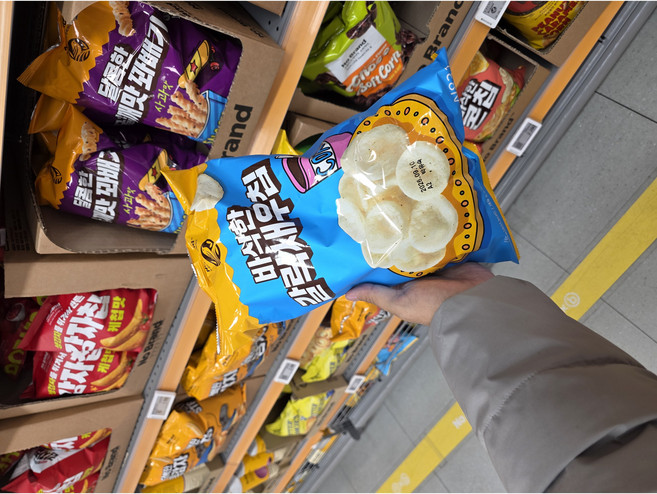노브랜드 바삭한 갈릭 새우칩, 155g, 3개