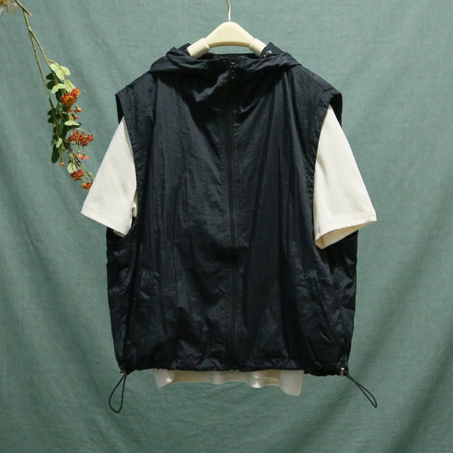 VEZRI 여자 여름 후드 베스트 민소매 썬가드 아웃도어 얇은 캠핑 조끼 윈드브레이커 F88