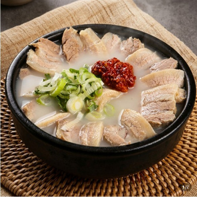 부산 문현동 맛집 철호돼지국밥 500g (육수+고기+다대기), 1개