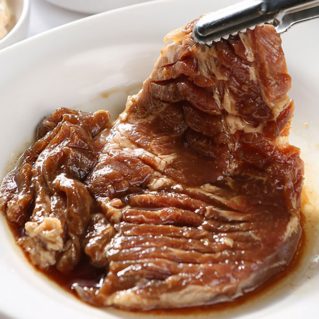 [대용량 특가] 저온숙성 뼈없는 칼집 돼지목살왕구이, 1개, 1.2kg