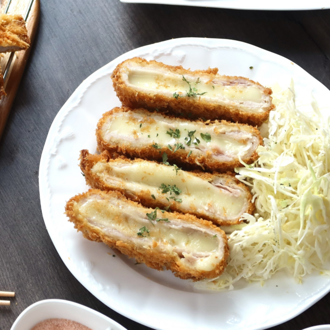 [송돈델리] 수제 치즈 돈가스 국내산 냉장 자연산 모짜렐라 치즈 돈까스, 180g, 2개