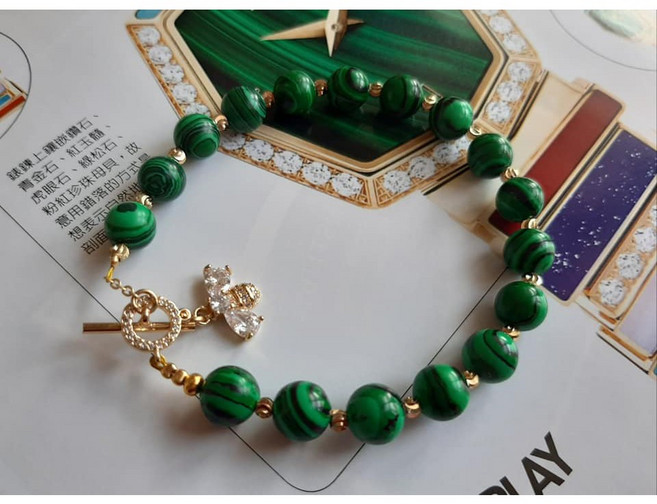 孔雀石蜜蜂微鑲鋯石手鍊