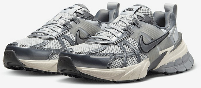 나이키 운동화 V2K 런 우먼스 퓨어 플래티넘 울프그레이 FD0736-003