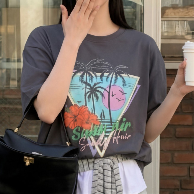 Something like me 파일럿 빈티지 프린트 루즈핏 여성 반팔 티셔츠