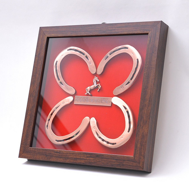 아테리나 말편자 클로버 액자 2종, 동