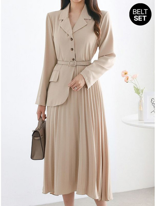 모리스커밍홈 테일러드카라 플리츠 벨티드 원피스 M2602OP606A