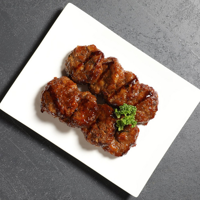 [반찬가게 찬장]신선한재료 당일제조 배송 가정식 집밥 반찬 골라담기 일품요리 직접 빚어만든 한입 떡갈비, 200g, 1개