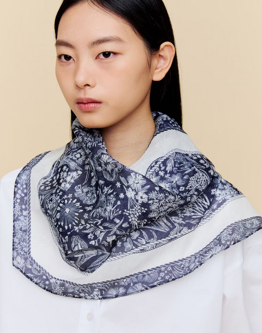 닥스 DAKS 선물포장쇼핑백 네이비 패턴 실크혼방 스카프 DCSC6E490 511145