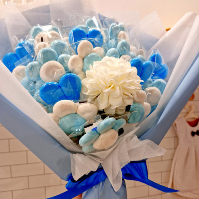[냠냠수제쿠키] 화이트 발렌타인 블루머랭꽃다발 / 기념일 생일 졸업식 입학식 행사 연인 선물, 1세트, 500g