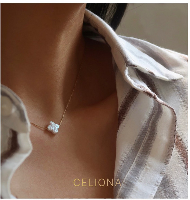 셀리오나 천연 자개 클로버 목걸이 변색없는 티타늄 스틸